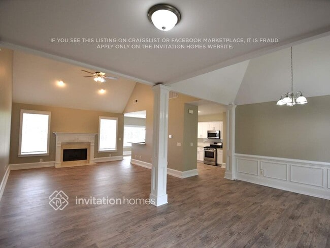 Foto del edificio - 302 Grandiflora Dr