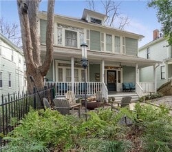 Building Photo - 693 Myrtle St NE