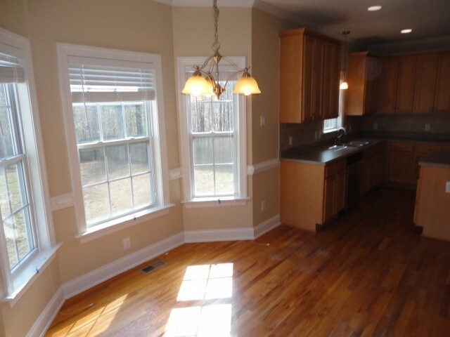 Building Photo - 163 Finley Ct