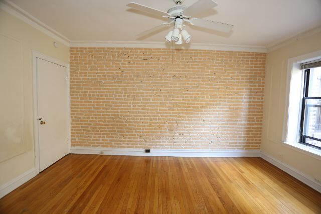 Foto del edificio - 1023 N Dearborn St