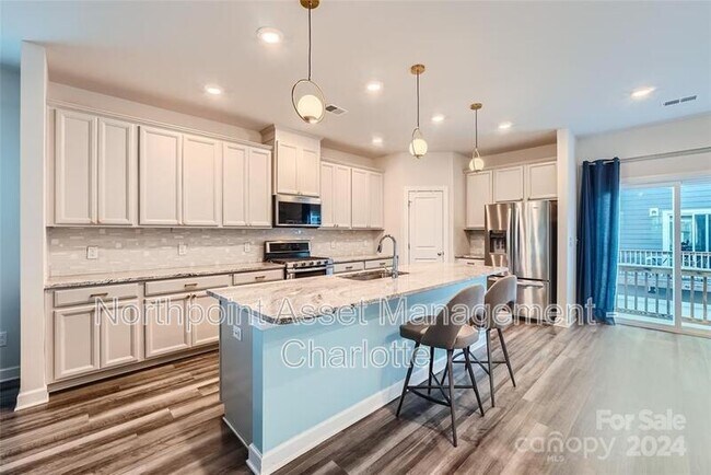 Foto del edificio - 3926 Memorial Pkwy