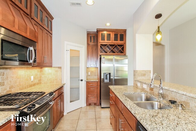 Foto del edificio - 304 SW 171st St