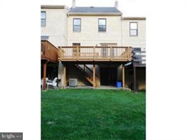 Primary Photo - 2062 Yorktown S