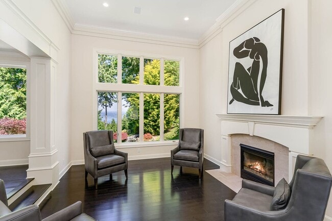 Building Photo - 4Bd/3.5Ba Issaquah Home