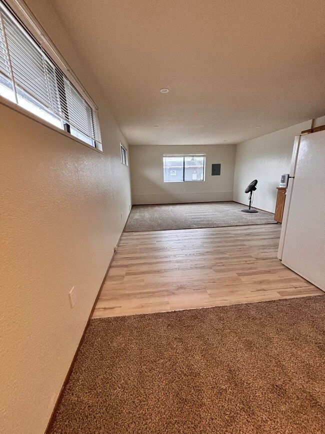 Foto del edificio - Howe Family Properties