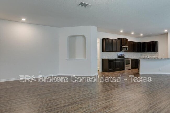 Building Photo - 121 Little Wichita