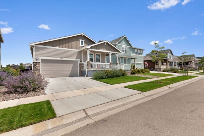 Building Photo - 4 Bedroom, 2 bath in Fort Collins - Backs ...