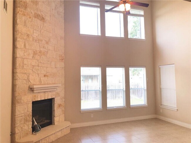 Building Photo - 2684 Salorn Way