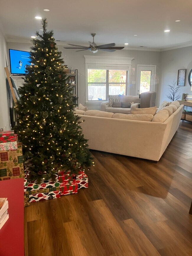 Foto del edificio - 5405 Rope Trl