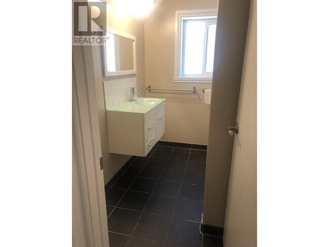 Photo du bâtiment - 21XX W 49th Ave