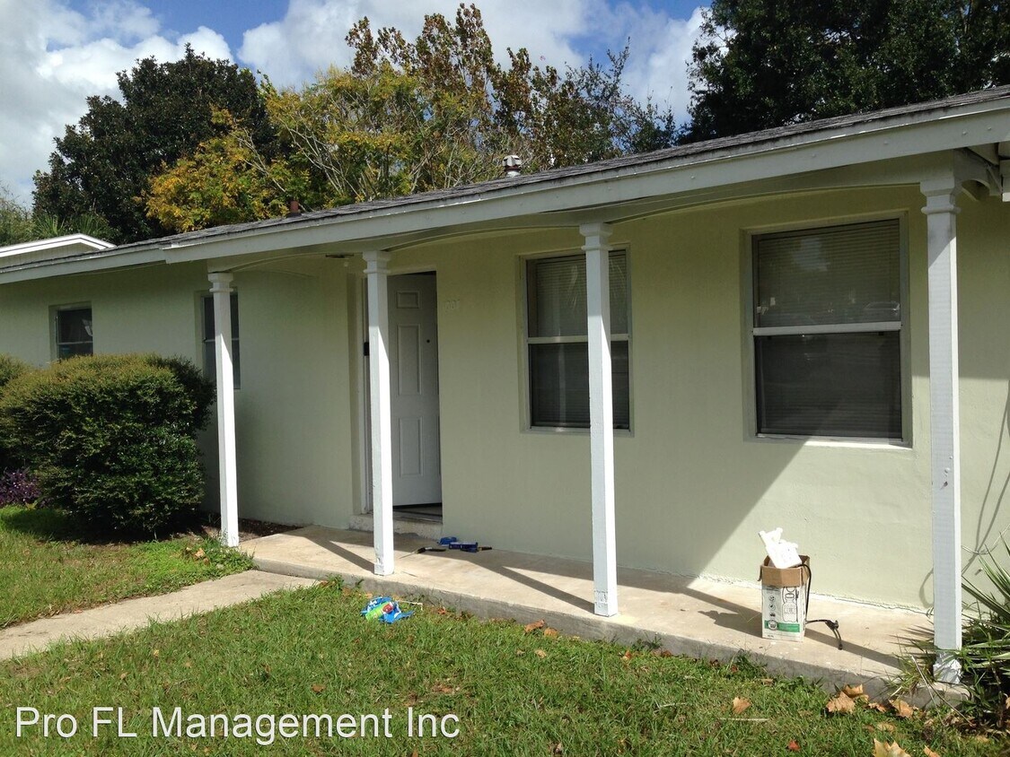Primary Photo - 3 br, 1 bath House - 1007 Saxon Blvd