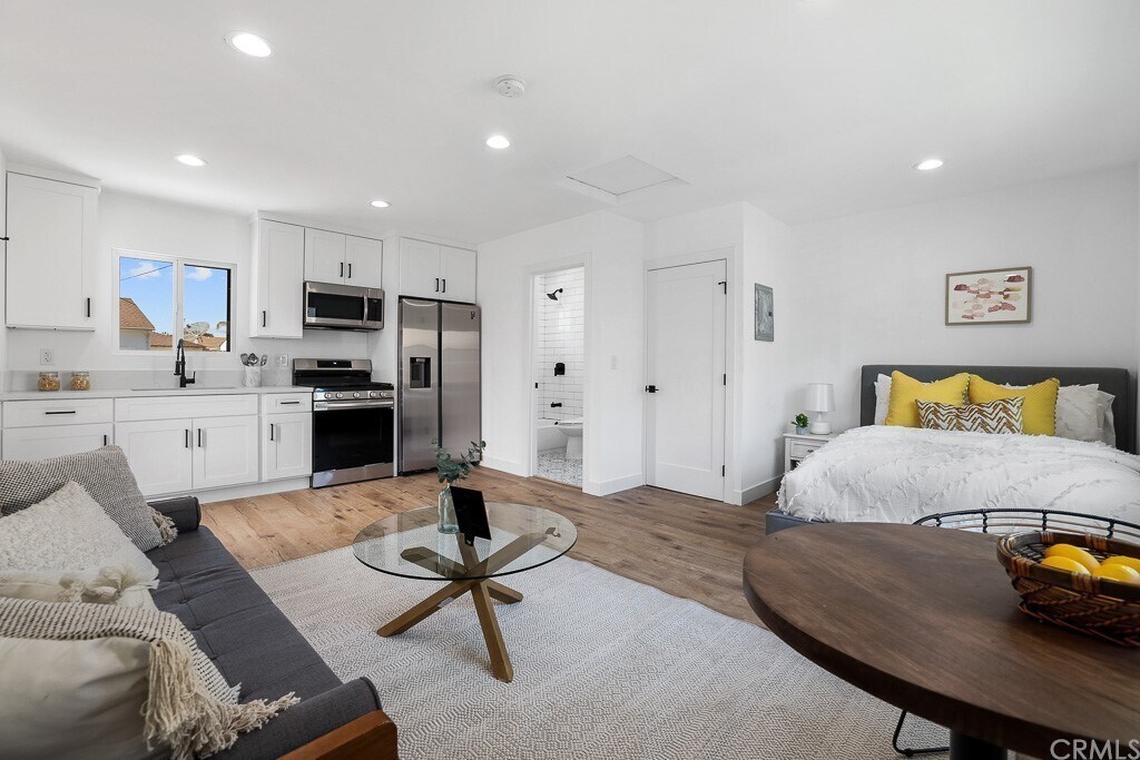 Foto principal - 5655 Bowcroft St