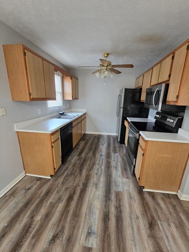 Foto del edificio - 6520 Applewhite Rd