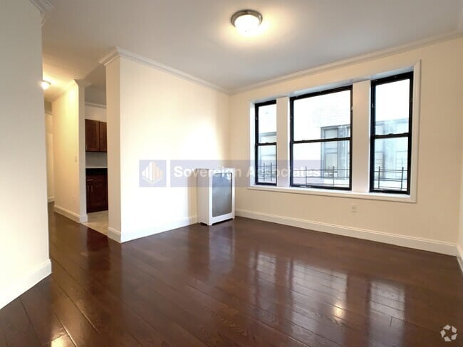 Building Photo - 460 W 149th St