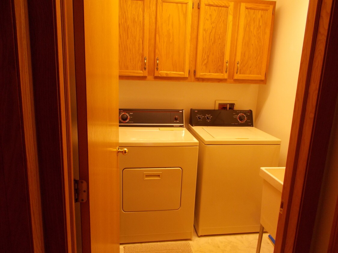 Laundry - 2001 Sterling Ct