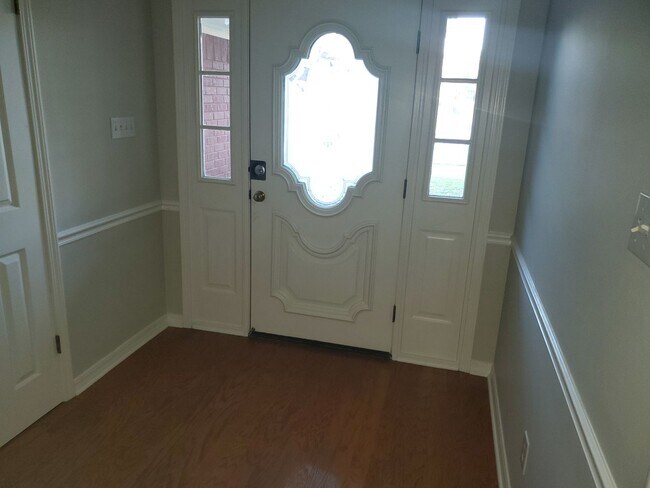 Foto del edificio - 2210 Middle Creek - Stockwell Place House ...