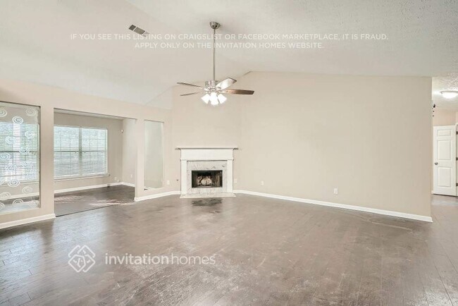 Building Photo - 2373 Cove Lake Way