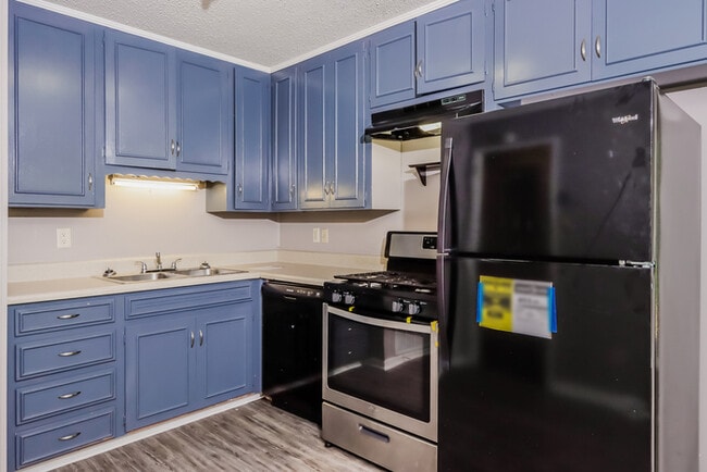 Building Photo - 353 Kroy Dr