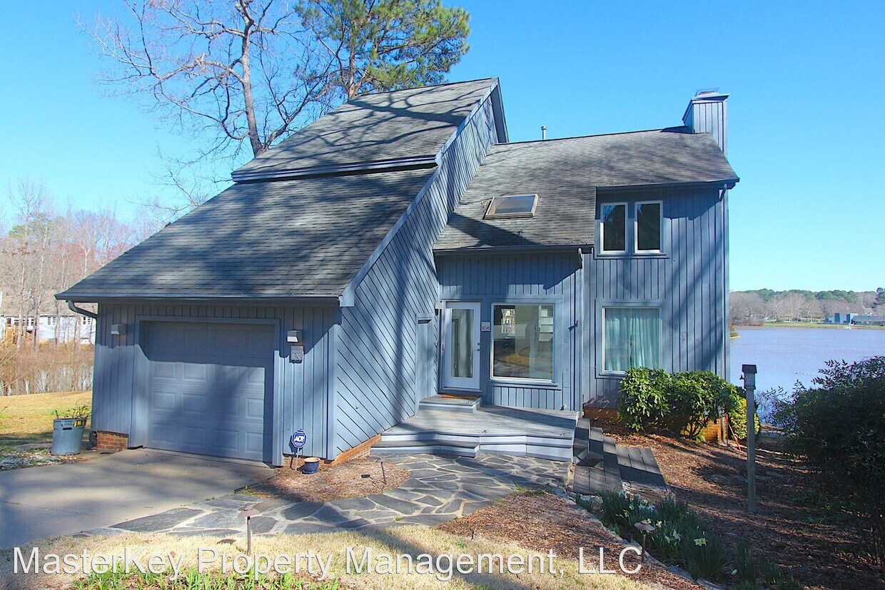 Primary Photo - 3 br, 2.5 bath House - 108 Mainsail Drive