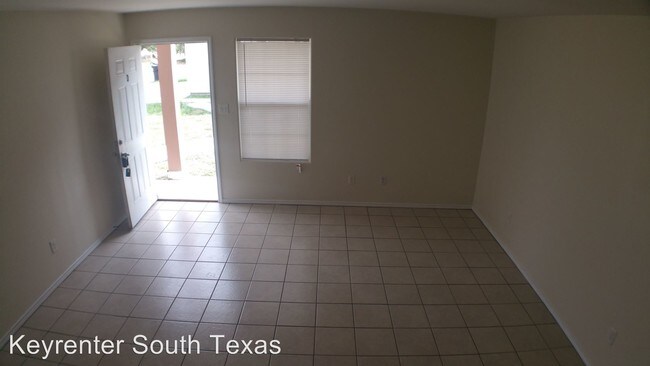 Building Photo - 116 N Linares St