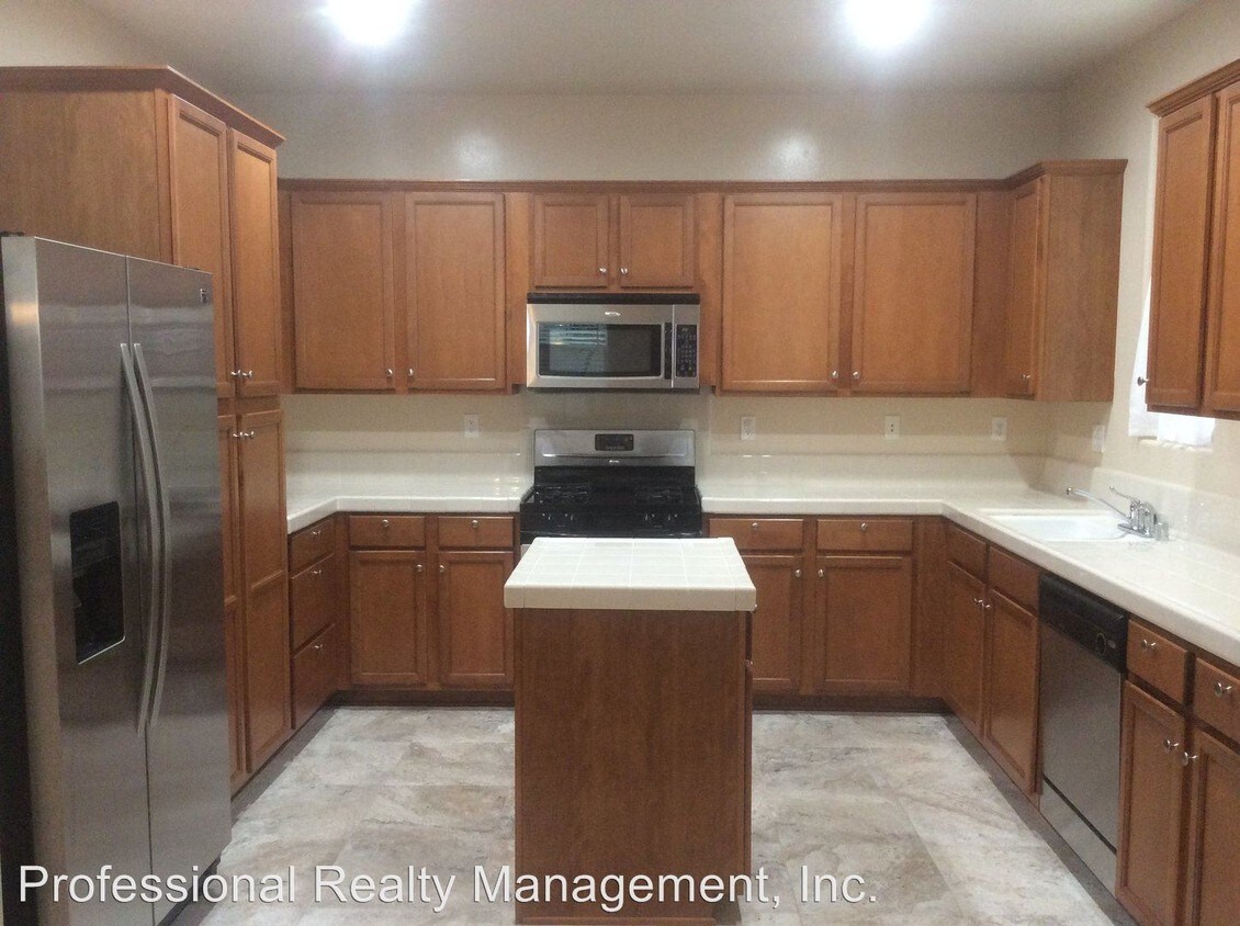 Foto principal - 3 br, 3 bath House - 1910 SIMON SHUSTER LANE