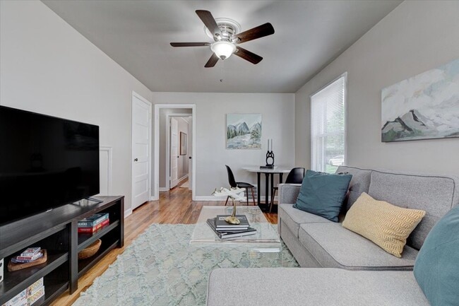 Photo - 5511 NW Radial Hwy Townhome