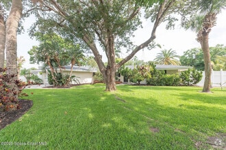 Building Photo - 508 Poinsettia Rd