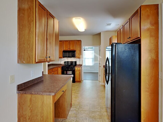 Building Photo - 302 Harmony Lake Dr
