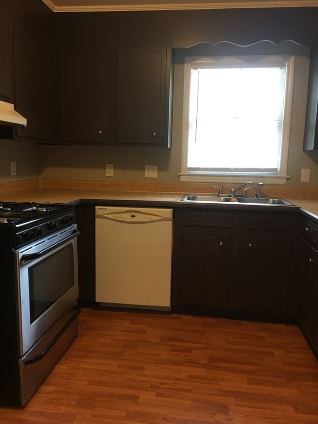 Building Photo - Charming Home in Idelwile Brooke