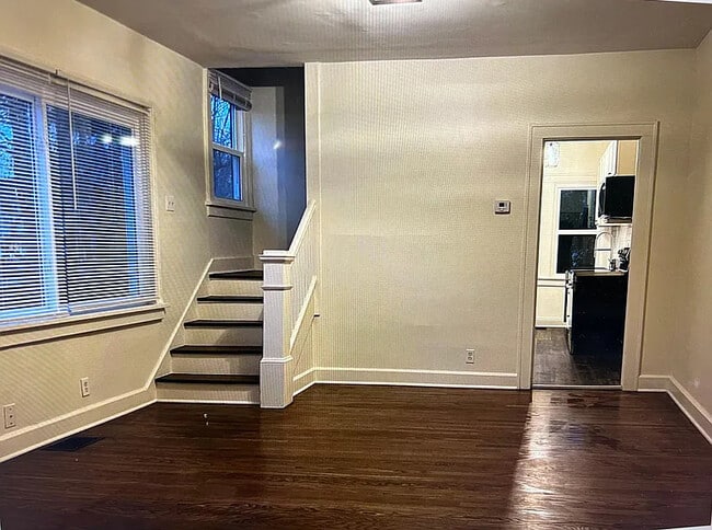 Photo - 811 E 52nd St House