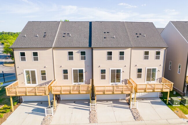 Foto del edificio - 10118 Virginia Blvd