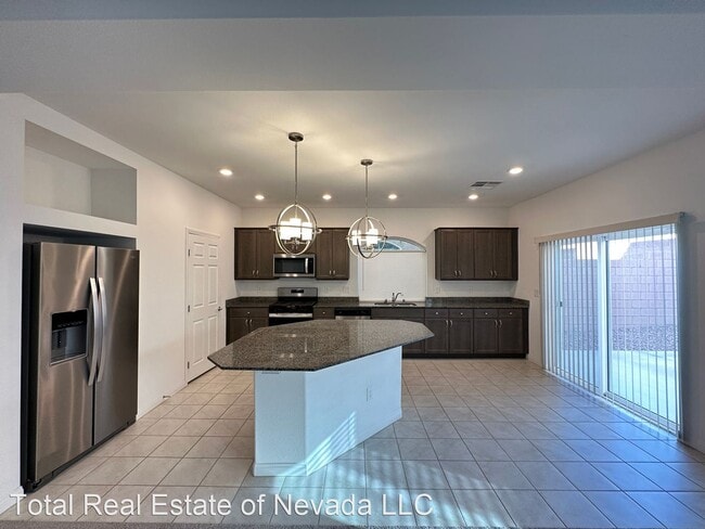 Foto del edificio - 4 br, 2.5 bath House - 5678 Woodchester Ave