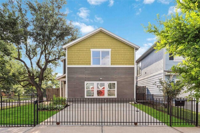 Building Photo - 4326 Darter St