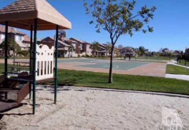 Building Photo - 285 Midnight Moon Ln