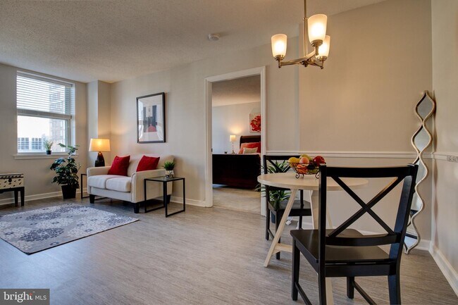 Foto del edificio - 900 N Taylor St