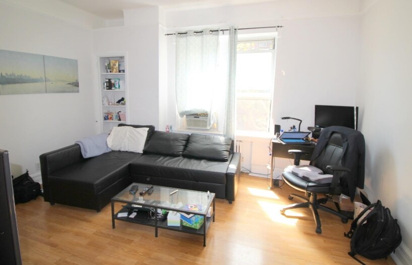 Foto del edificio - 255 E 31st St