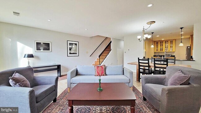 Foto del edificio - 740 15th St S
