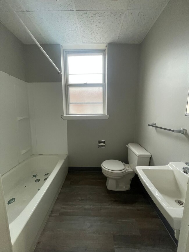 Foto del edificio - 2341 Reed St