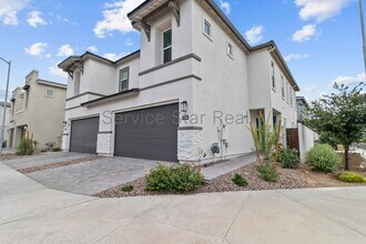 Building Photo - 17144 N 50th Pl