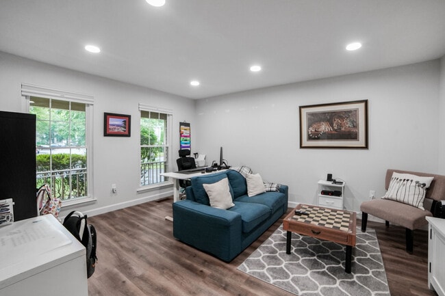 Building Photo - 23647 Rolling Fork Way
