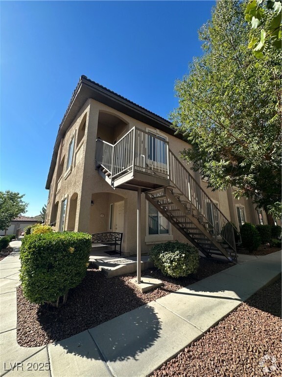Building Photo - 3320 Cactus Shadow St