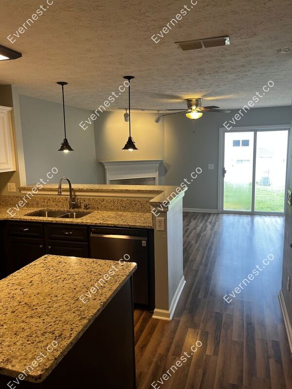 Foto del edificio - 3449 Harpeth Springs Dr