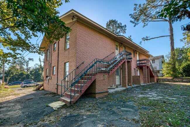 Foto del edificio - 1420 Melvin St