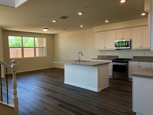 Foto del edificio - Long Term - Spacious 4 Bedroom Home @ Terra Lago in Indio!