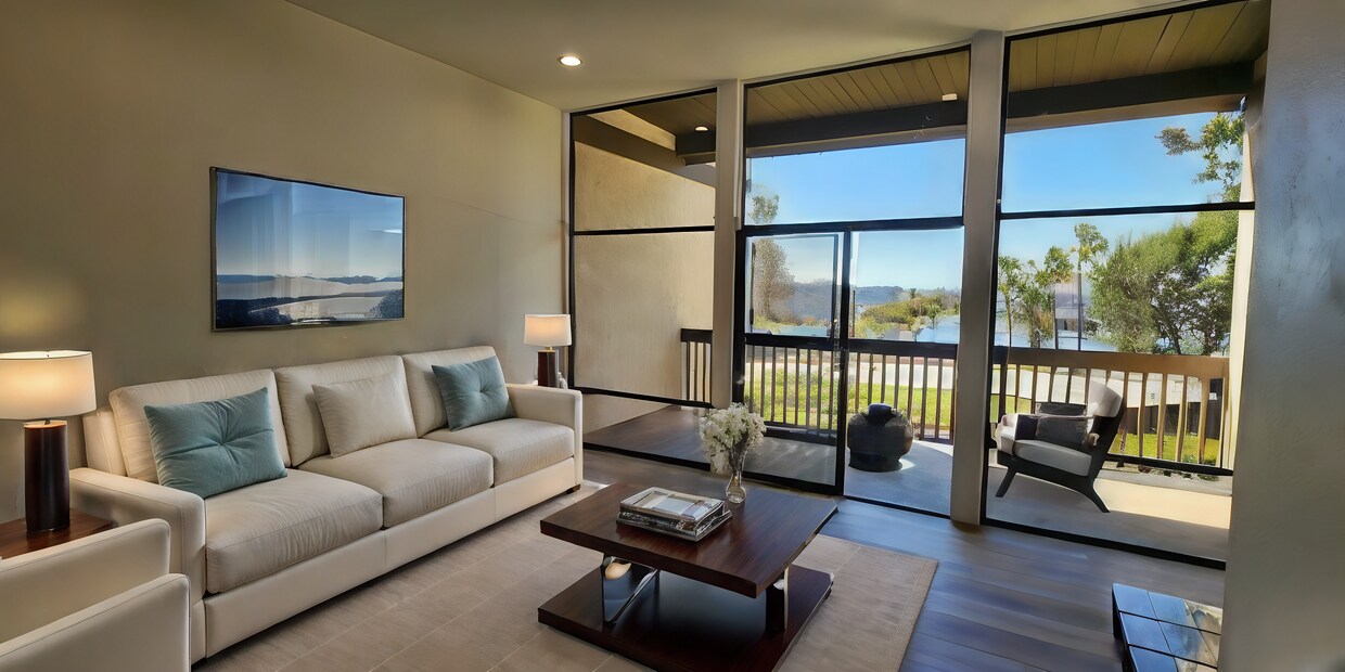 Foto principal - 5215 Marina Pacifica Dr S