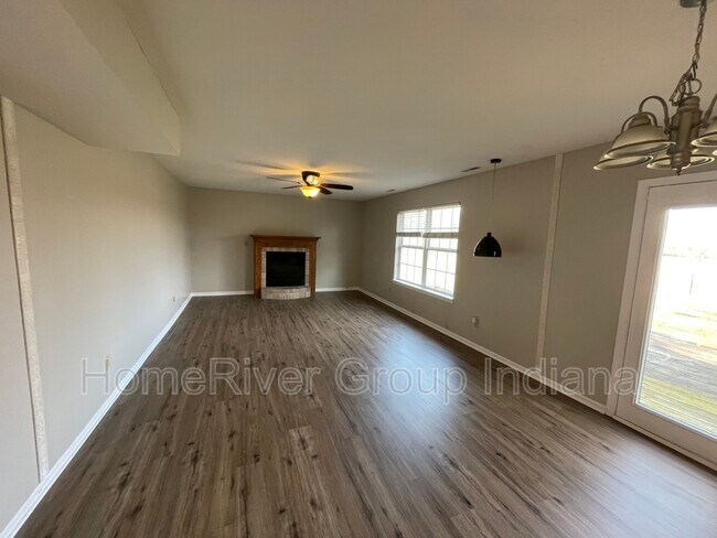Building Photo - 413 Young's Creek Ct