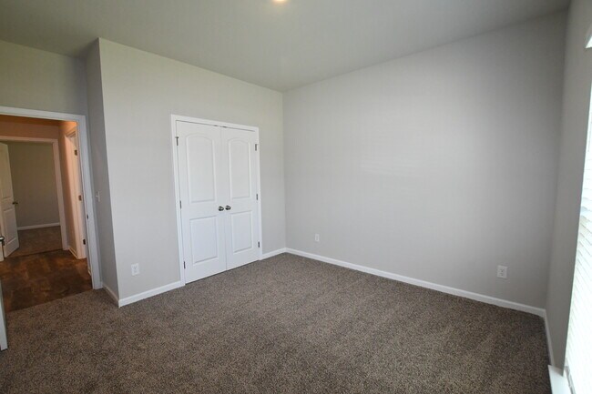 Building Photo - 119 Delilah Ln