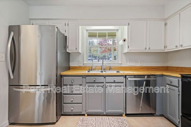 Photo - 126 Shady Spring Pl House