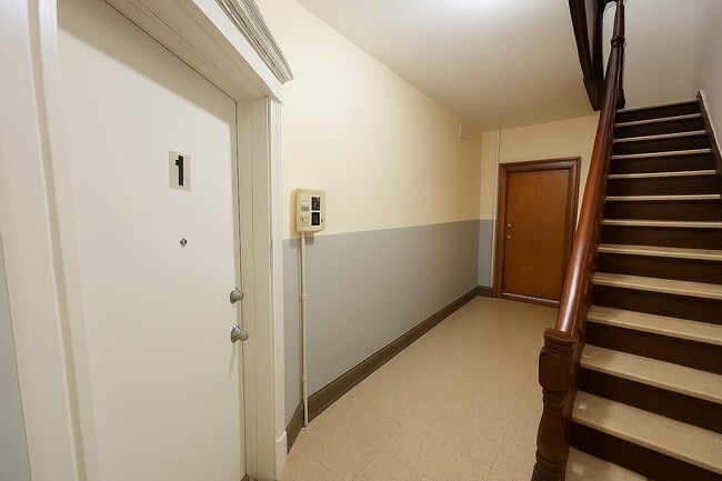 Foto del edificio - 95 W 17th St