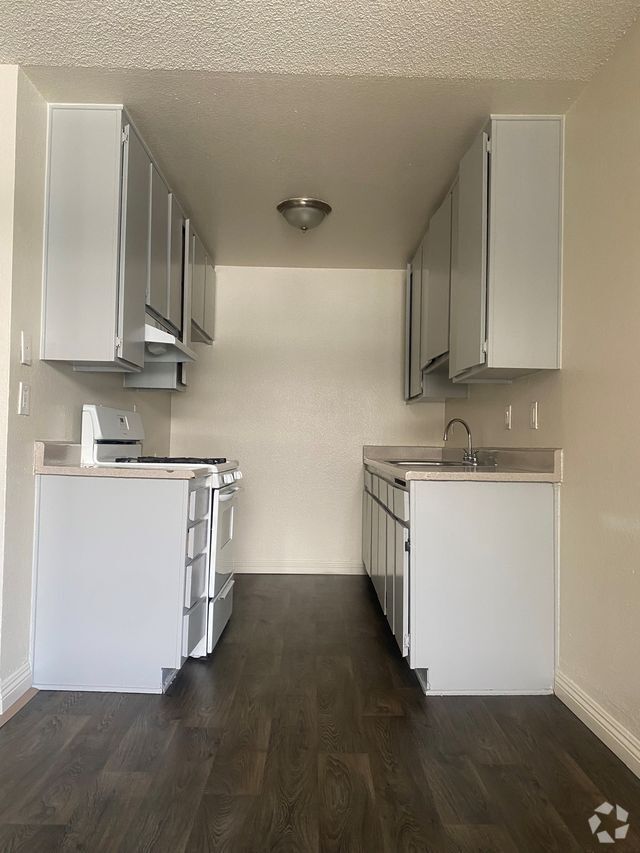 North Hills East Short Term Apartments for Rent Panorama City, CA 9